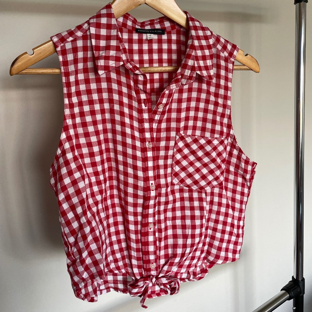 Sleeveless, cropped, tie-front plaid shirt, size medium